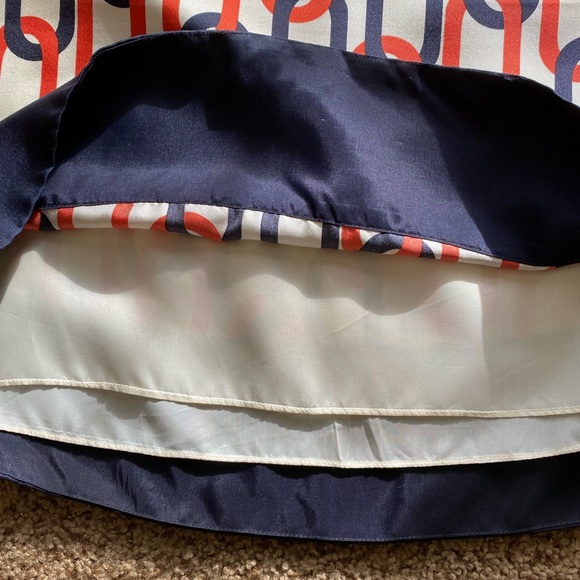 Banana Republic Chain Link Silk Skirt - Picture 5 of 6